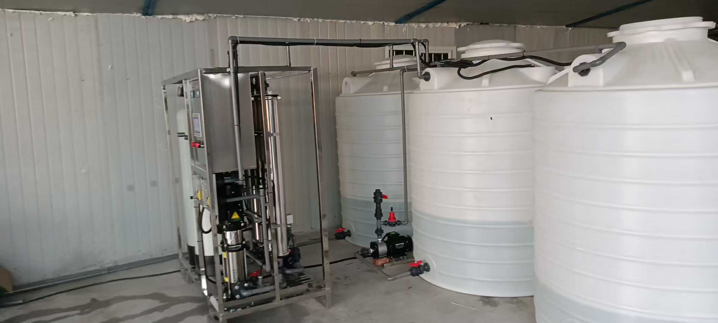 镇江1吨纯水设备安装调试完成